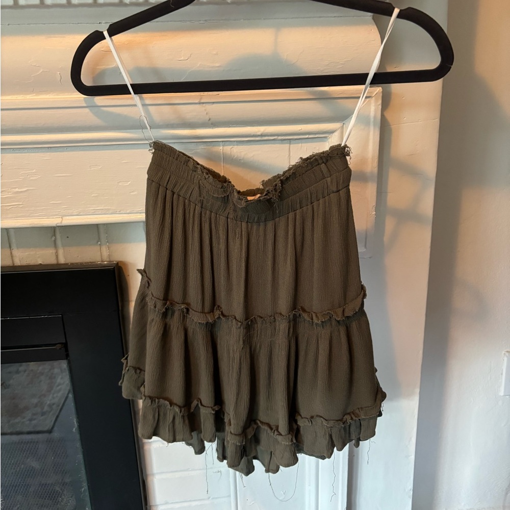 Showpo mini skirt!